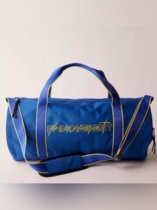 Free People Handbags - NWT Free People Movement Sport Duffle Bag